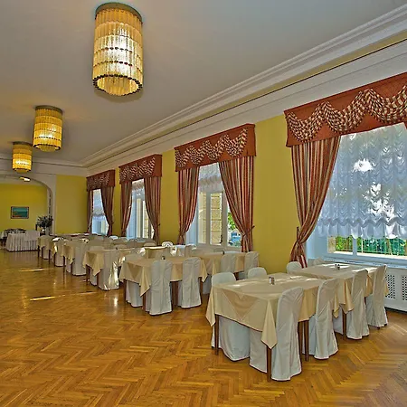 Riviera Penzion