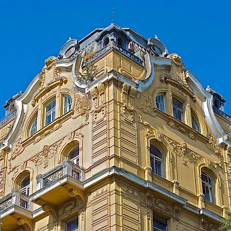Riviera Penzion