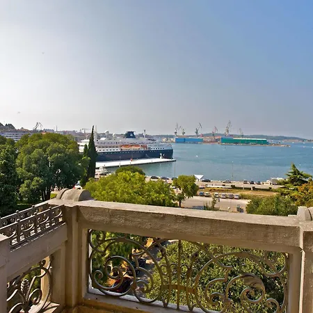 Riviera Penzion Pula