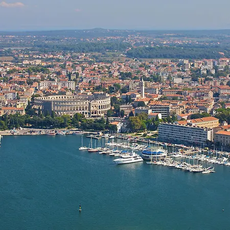 Riviera Penzion Pula