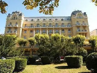 Riviera Gostinjska kuća 2*